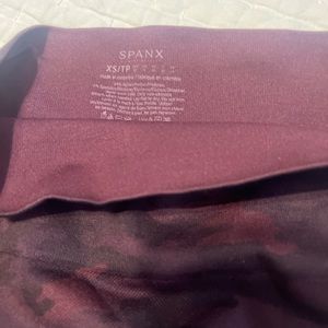 SPANX leggings, size small, red camo